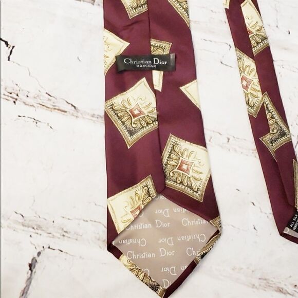 Christian Dior Tie    - Picture 2 of 3